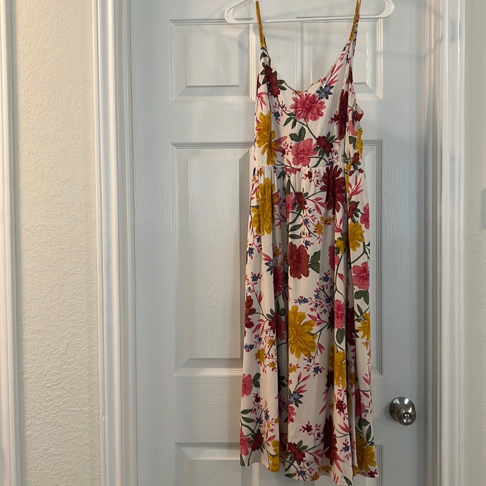 Floral sundress with pockets 💐💐💐💐